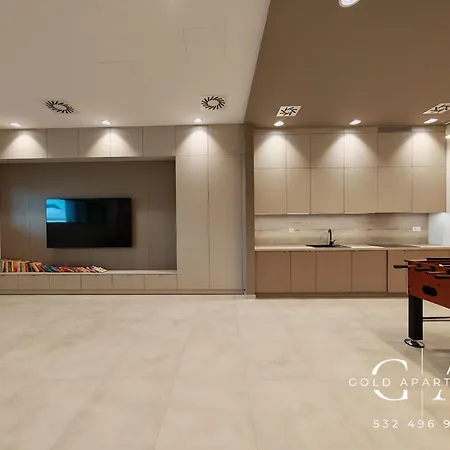 Gold F78 Let's Sea Baltic Park * غونسكي