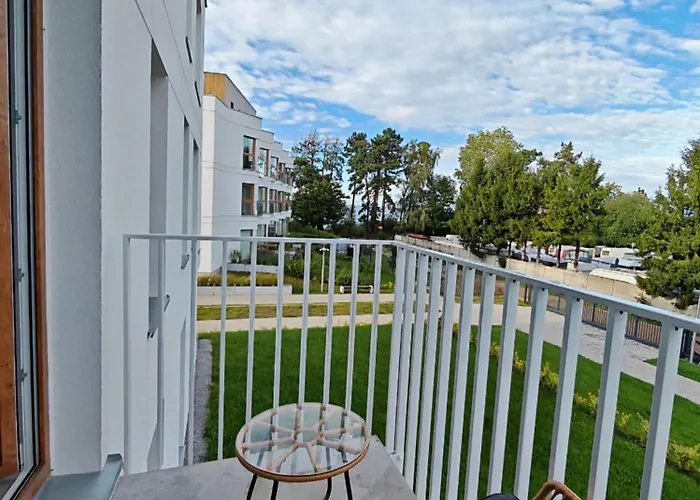 Апартаменты Gold F78 Let's Sea Baltic Park *