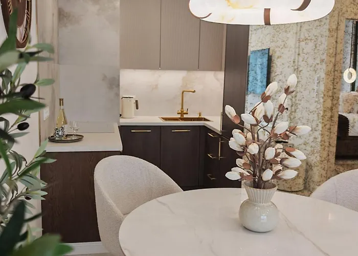 Апартаменты Gold F78 Let's Sea Baltic Park *