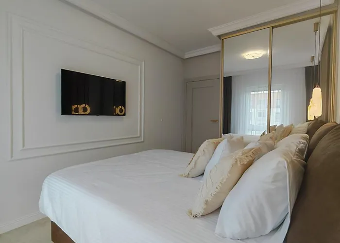 Апартаменты Gold F78 Let's Sea Baltic Park *